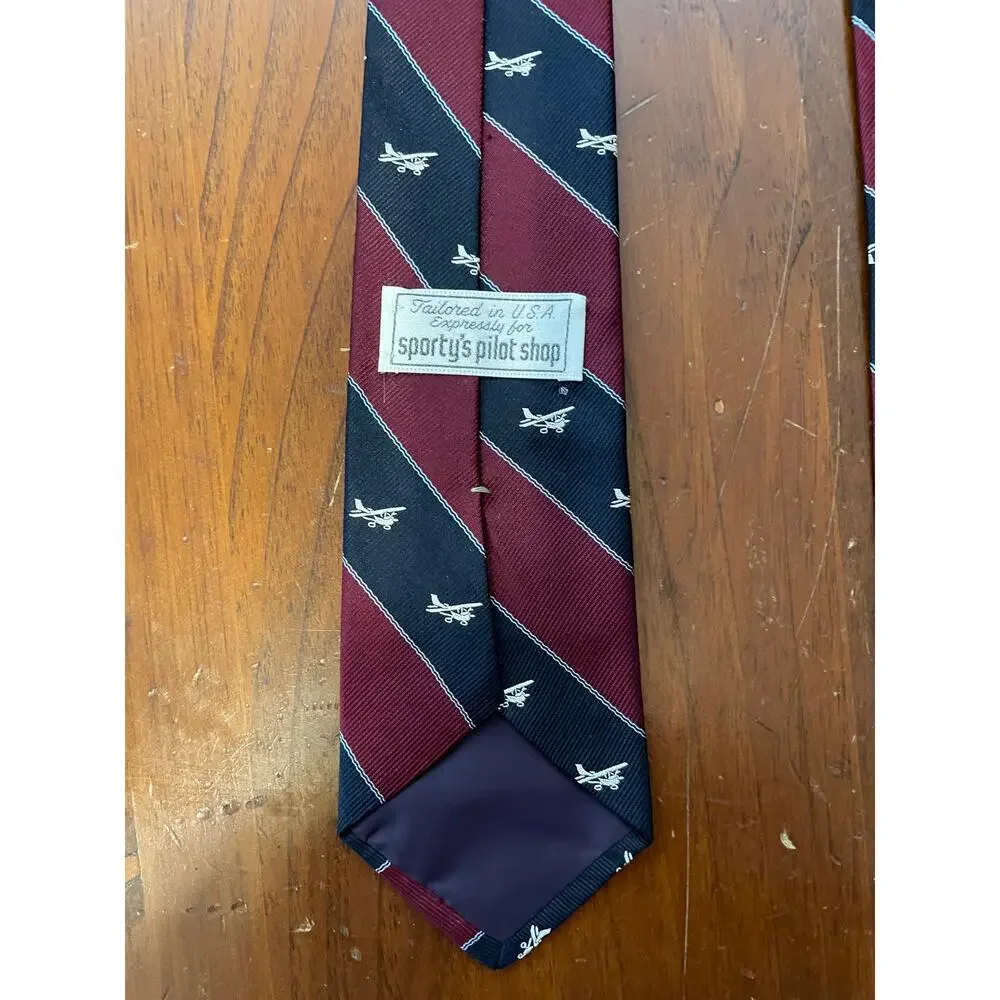 VTG Sporty's Pilot Shop Made in USA All Silk Mens Tie Airplane Aviation Red Blue